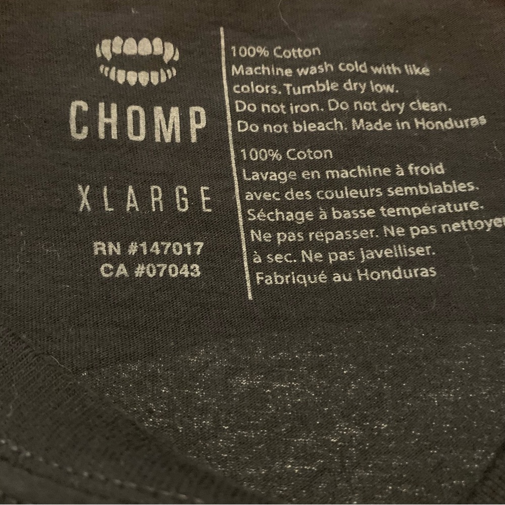 Chomp Black shirt. Size XL - Picture 6 of 6